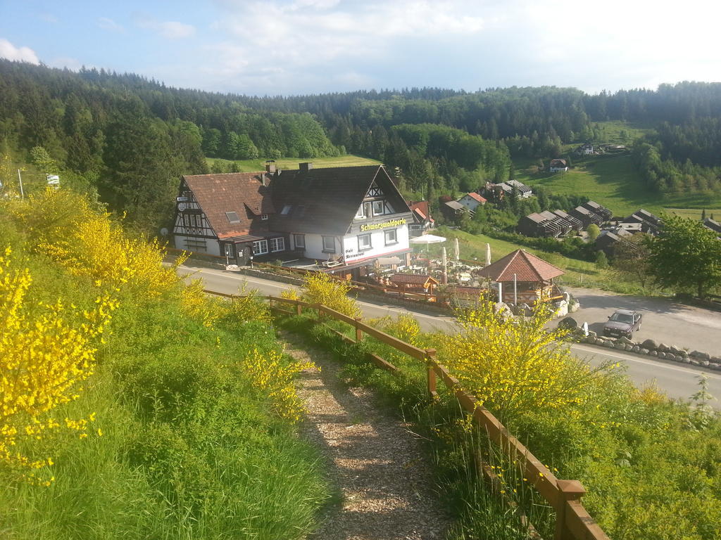 Hotel-Berggasthof Schwarzwaldperle Sasbachwalden Ngoại thất bức ảnh