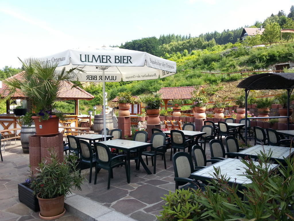 Hotel-Berggasthof Schwarzwaldperle Sasbachwalden Ngoại thất bức ảnh