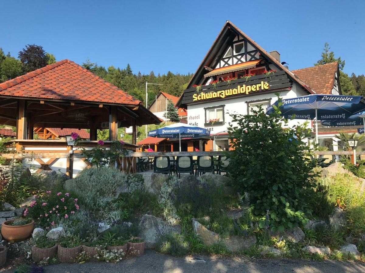 Hotel-Berggasthof Schwarzwaldperle Sasbachwalden Ngoại thất bức ảnh